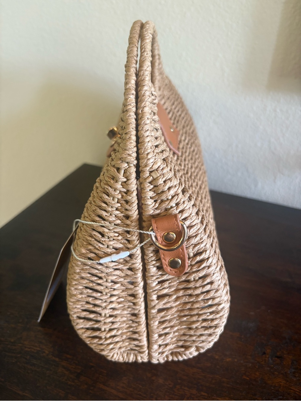Tommy Bahama Tan Woven Straw Crossbody with Gold Chain - Picture 6 of 7